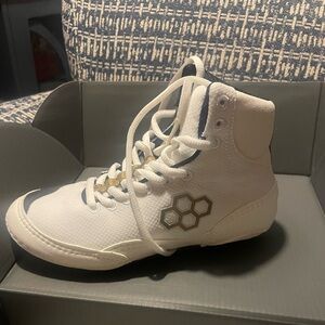 Rudis Youth Wrestling Shoes Size 3- Brand new